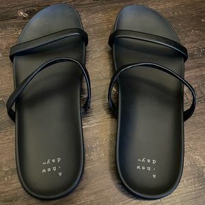 A new day black sandals 8.5